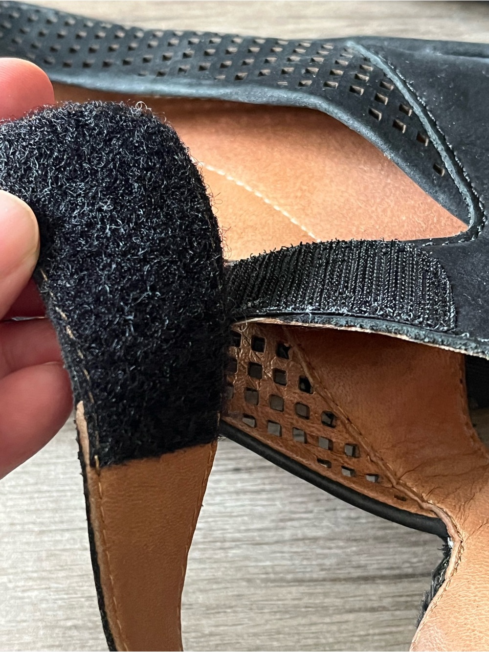 Clarks Black Suede Reedly Salene Wedge Open Toe Sandal with Ankle Strap Size 9.5 - Picture 7 of 11
